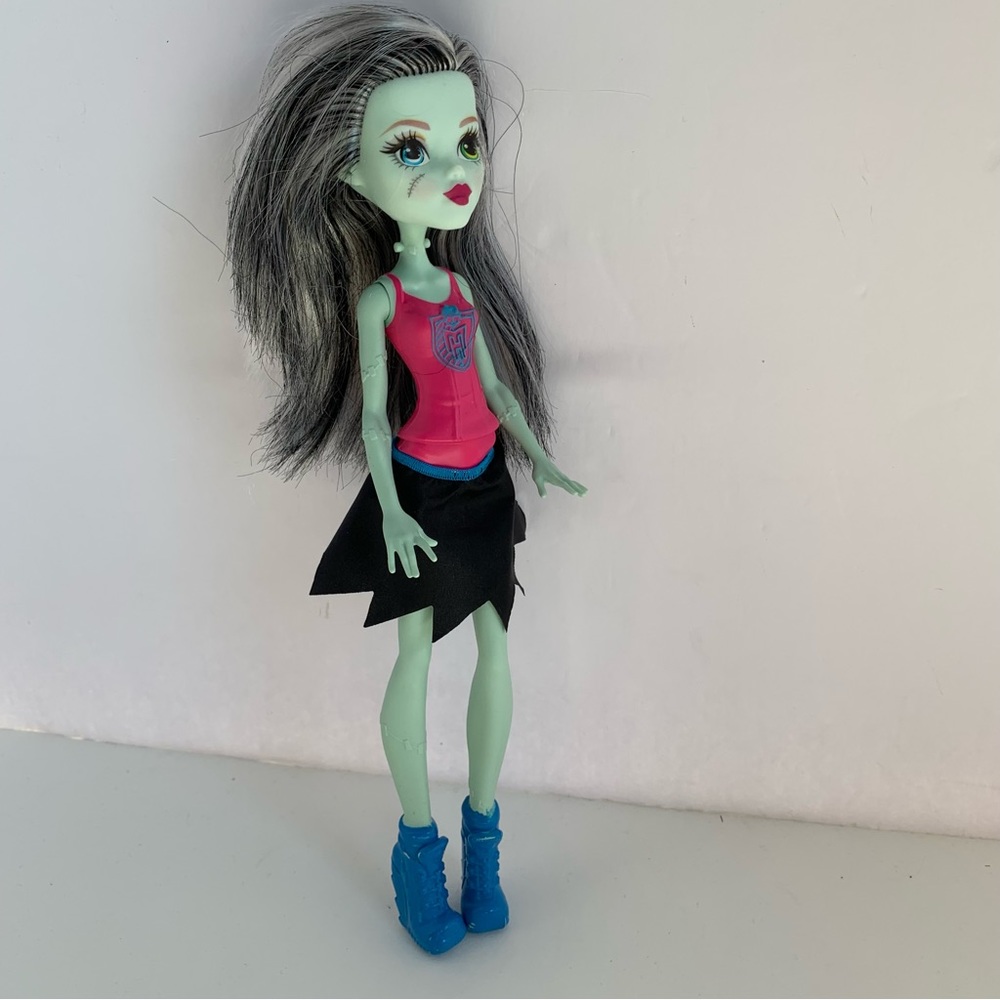MONSTER HIGH DOLL FRANKIE stein How do you boo doll toy